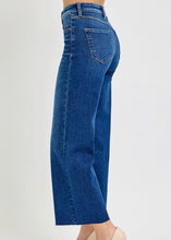 Load image into Gallery viewer, Risen Tummy Control Wide Crop Jeans
