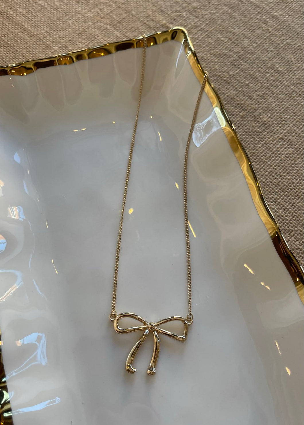 Large Bow Pendant Necklace